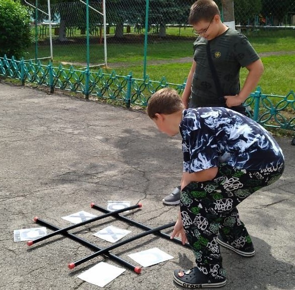 Игры на свежем воздухе.